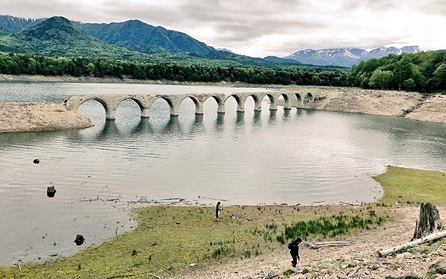 タウシュベツ川橋梁のいまの画像