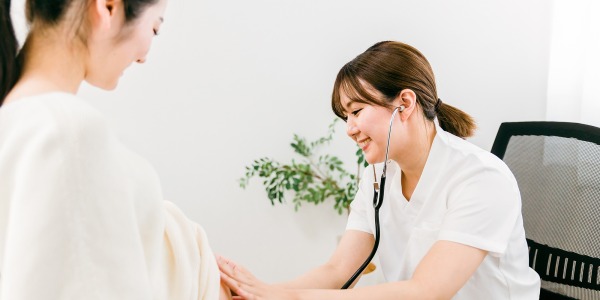 低所得の妊婦に対する初回産科受診料助成の画像