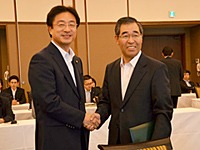 米沢市長と竹中町長の画像